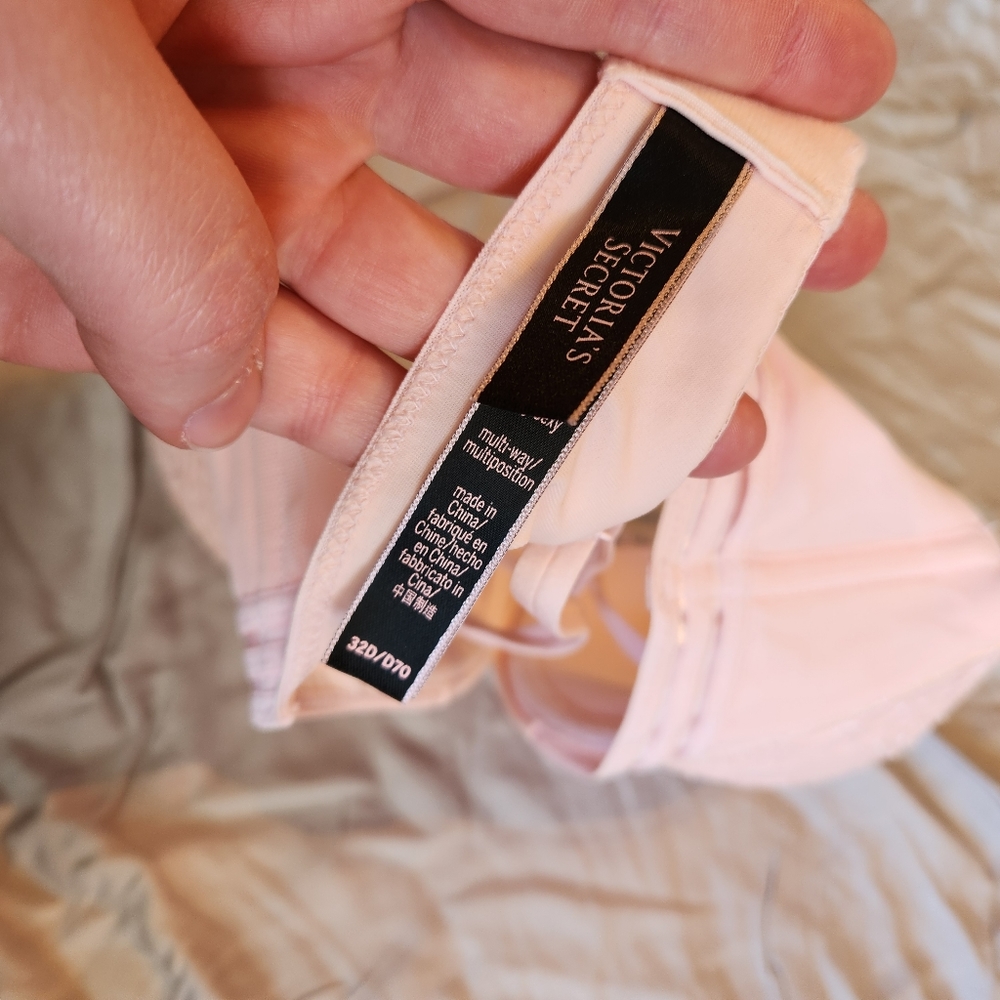 Nwot Beautiful Multi Way Push Up - image 4